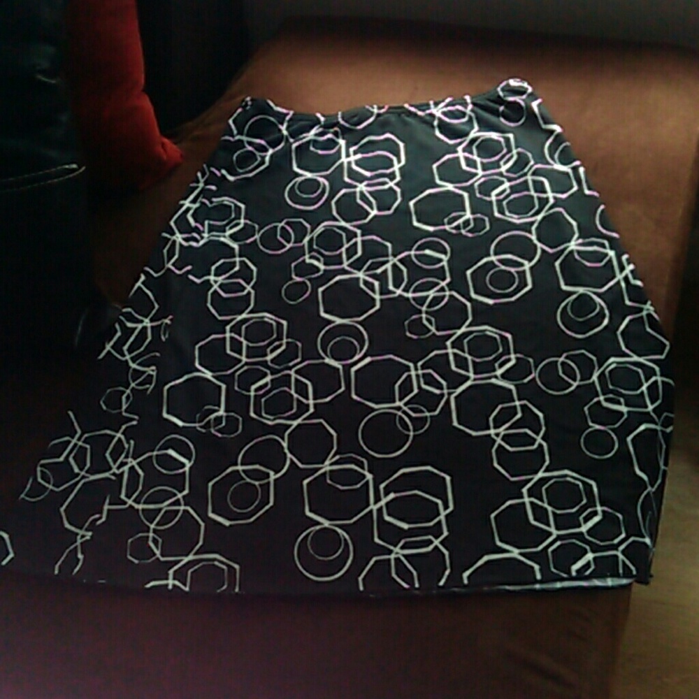 Wrapper black & white skirt